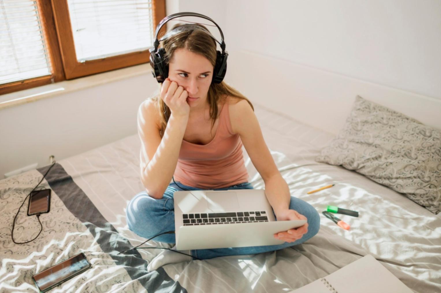 Sesión de formación financiera enfocada en desarrollo de marca