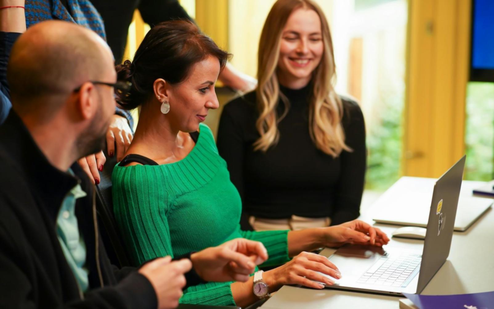 Metodología de trabajo colaborativo en calenostrixa para estrategias financieras